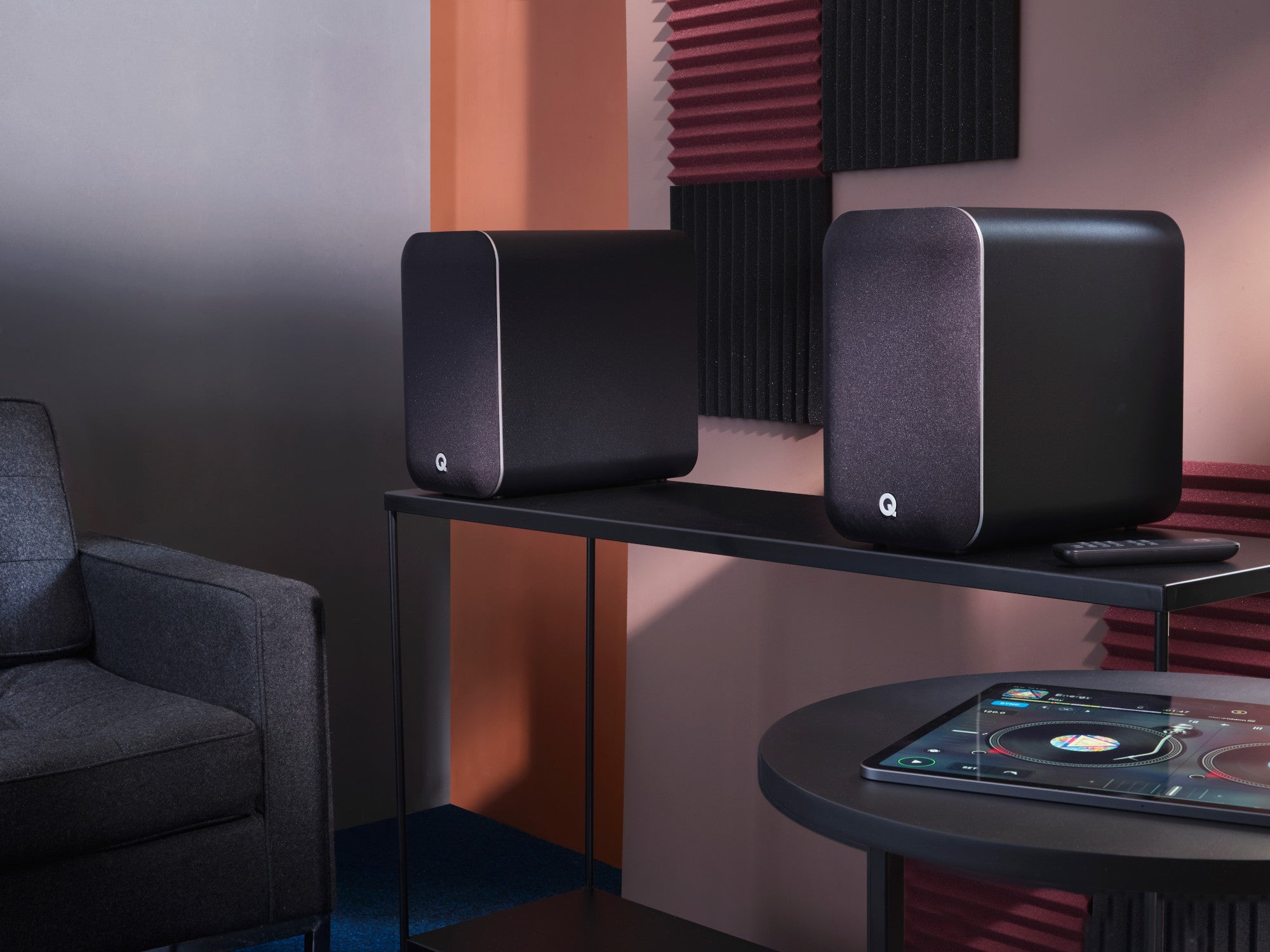 Q Acoustics M20 HD Beyaz ile kablosuz müzik dinleme keyfi